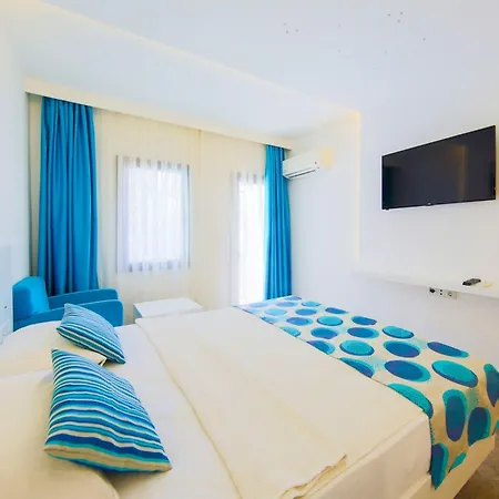 Hotel Flora 3*