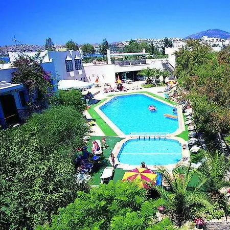 Flora Hotel 3*