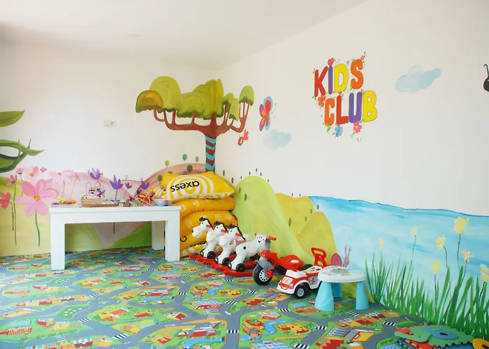 Hotel Flora 3*