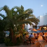 Flora Ξενοδοχείο Gümbet