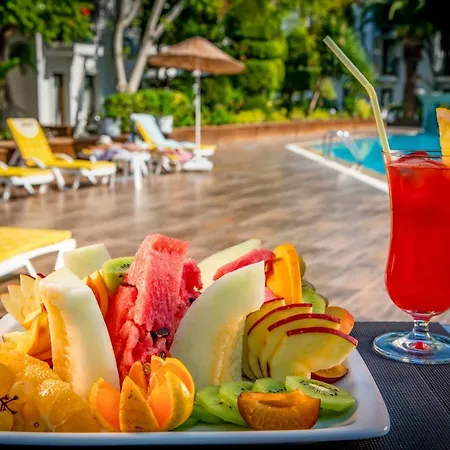 Flora Otel 3*
