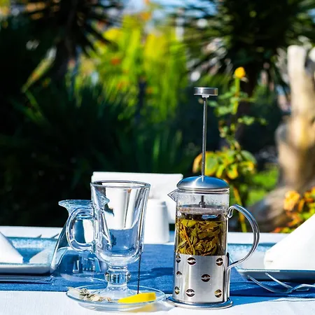Otel Flora 3*
