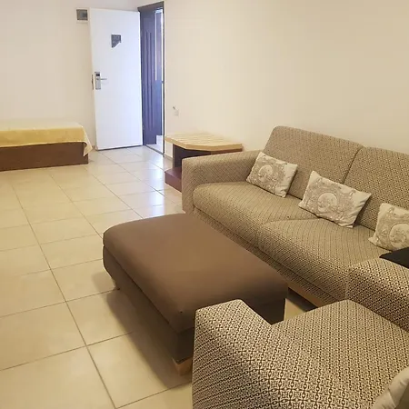 Flora 3* グムベット