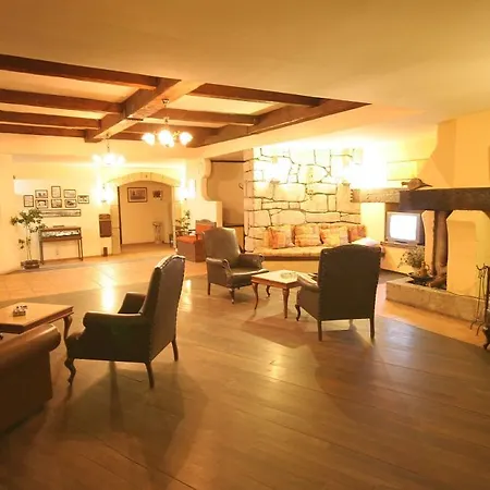 Flora Hotell 3*
