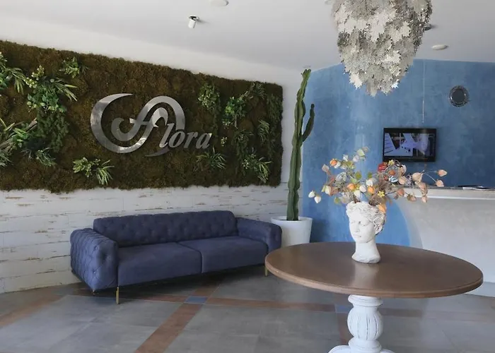 Flora Hotel