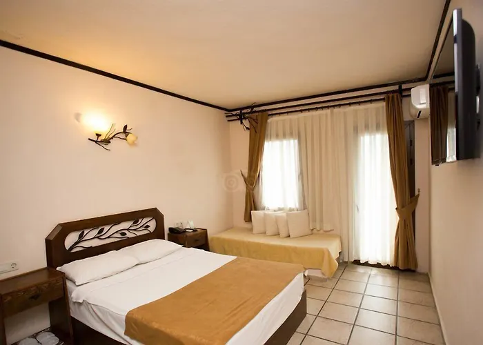 Hotel Flora 3*