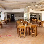 Flora Hotel