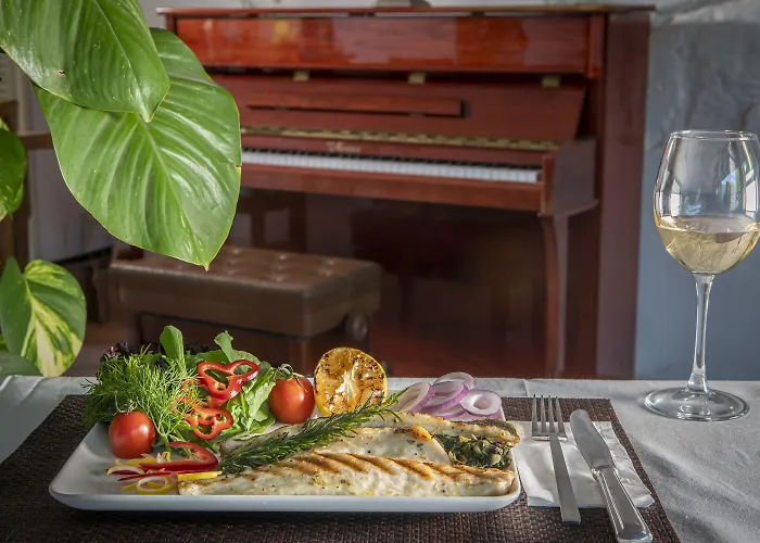 Flora Отель Гумбет